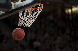 NBA 2025-2026赛季球星扣篮画面