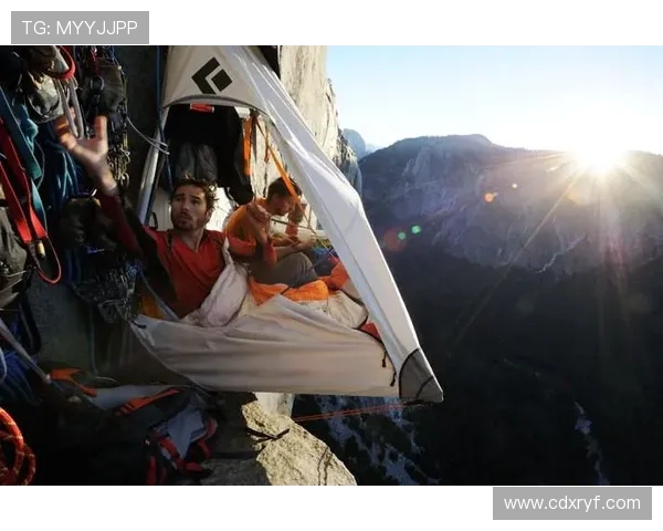 周芳亲授攀岩技巧与心得体会助你突破自我极限